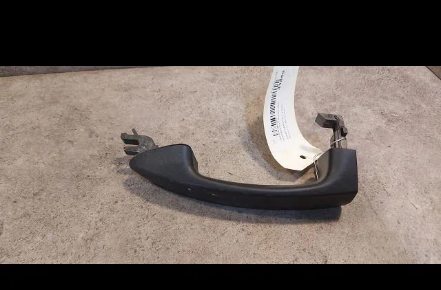 Poignee ext porte avg Ford FIESTA VI (CB1, CCN) 1.4 tdci (2010-2012) 3 portes occasion