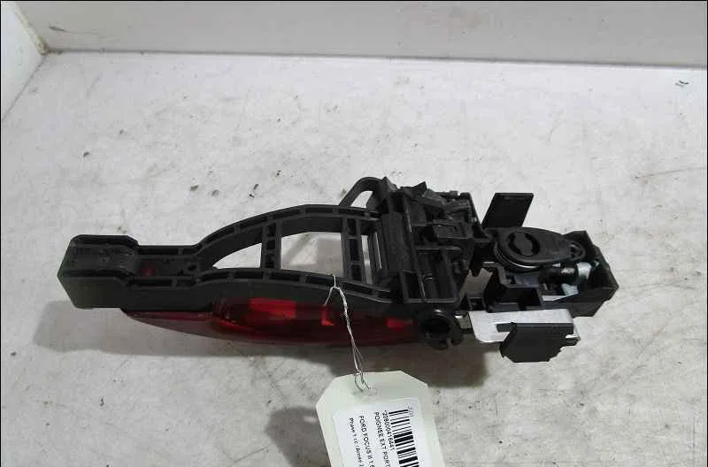 Poignee ext porte avg FORD FOCUS III occasion