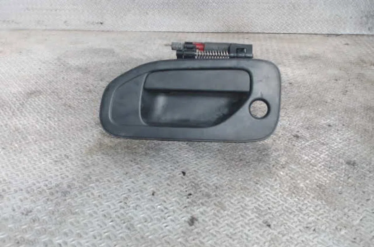 Poignee ext porte avg NISSAN NV200  NV200 occasion