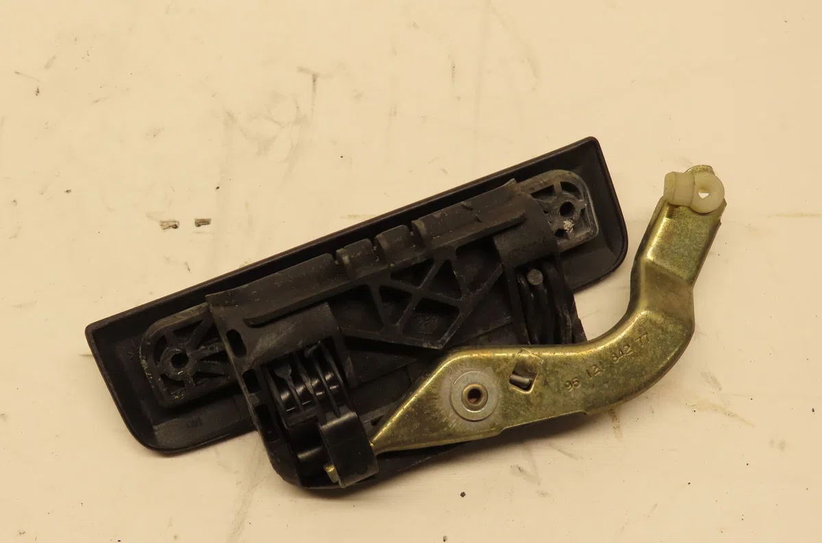 Poignee ext porte avg Peugeot 106 I (1A, 1C) 1.1 (1991-1996) occasion