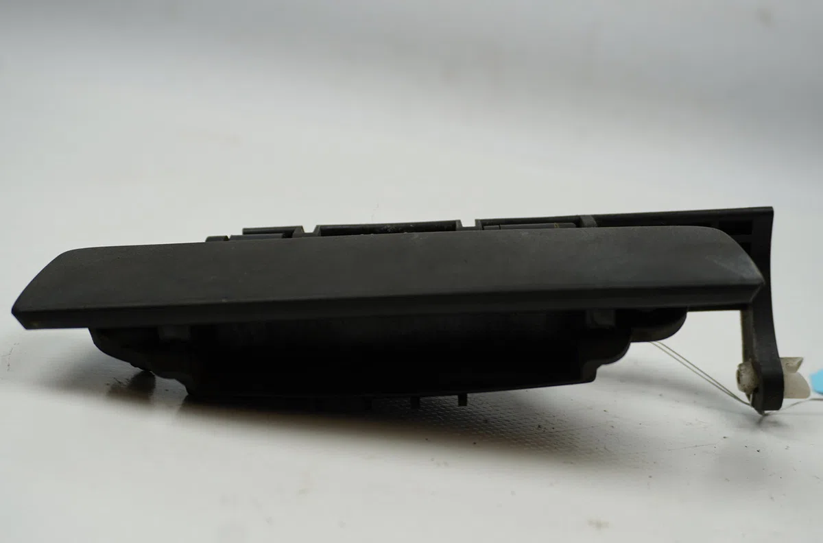 Poignee ext porte avg Peugeot 306 3-5 portes (7A, 7C, N3, N5) 1.9 d (1994-2001) occasion