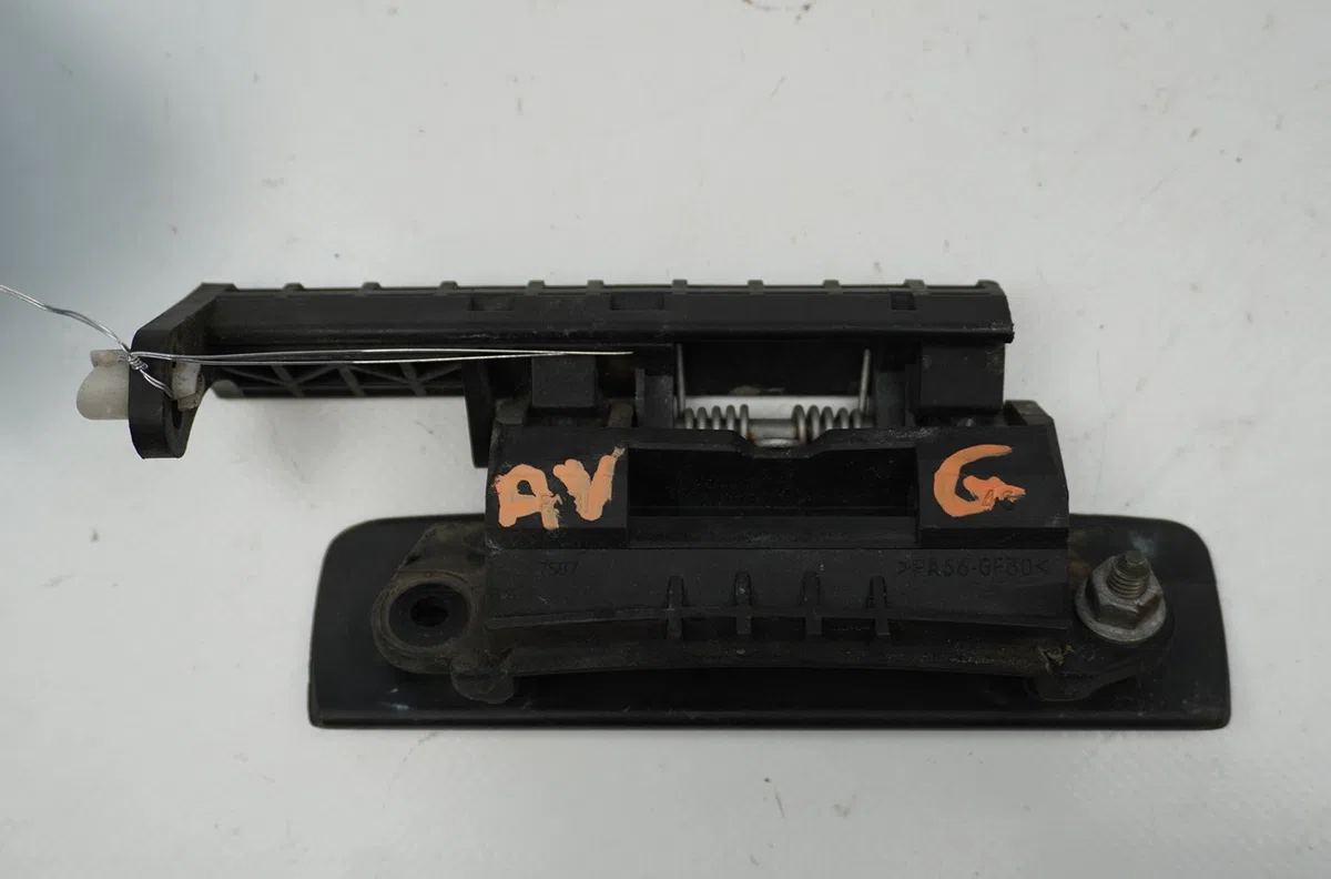 Poignee ext porte avg Peugeot 306 3-5 portes (7A, 7C, N3, N5) 1.9 d (1994-2001) occasion