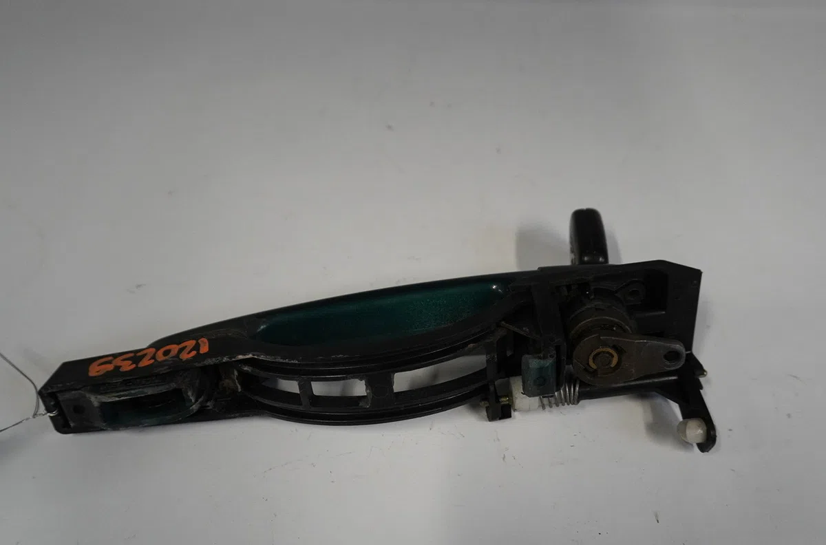 Poignee ext porte avg Peugeot 307 (3A-C) 2.0 hdi 110 (2000-2007) occasion
