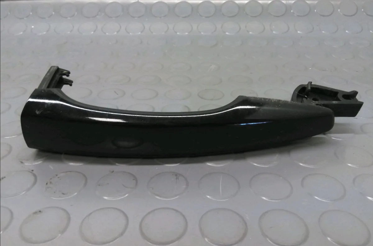 Poignee ext porte avg Peugeot 308 SW II (LC_, LJ_, LR_, LX_, L4_) 1.6 hdi - bluehdi 115 (lcbhxm, lcbhxt) (2014-2021) occ