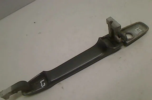 Poignee ext porte avg Peugeot 4007 (VU_, VV_) 2.2 hdi (2007-2013) occasion