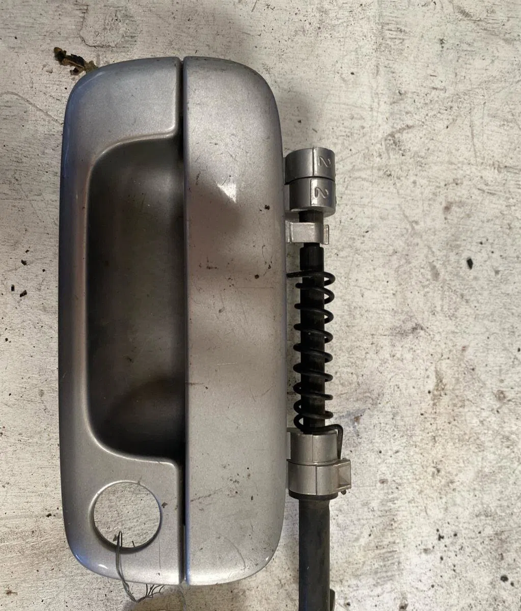 Poignee ext porte avg Peugeot 406 (8B) 2.0 hdi 110 (1998-2001) 4 portes occasion