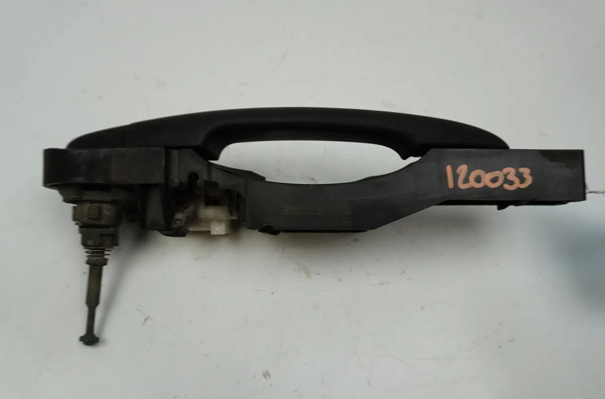 Poignee ext porte avg Renault CLIO III (BR0-1, CR0-1) 1.5 dci (br17, cr17) (2005-2012) 5 portes occasion
