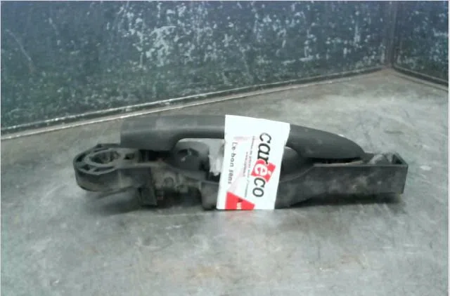 Poignee ext porte avg Renault CLIO III (BR0-1, CR0-1) 1.5 dci (c-br0g, c-br1g) (2005-2012) 5 portes occasion