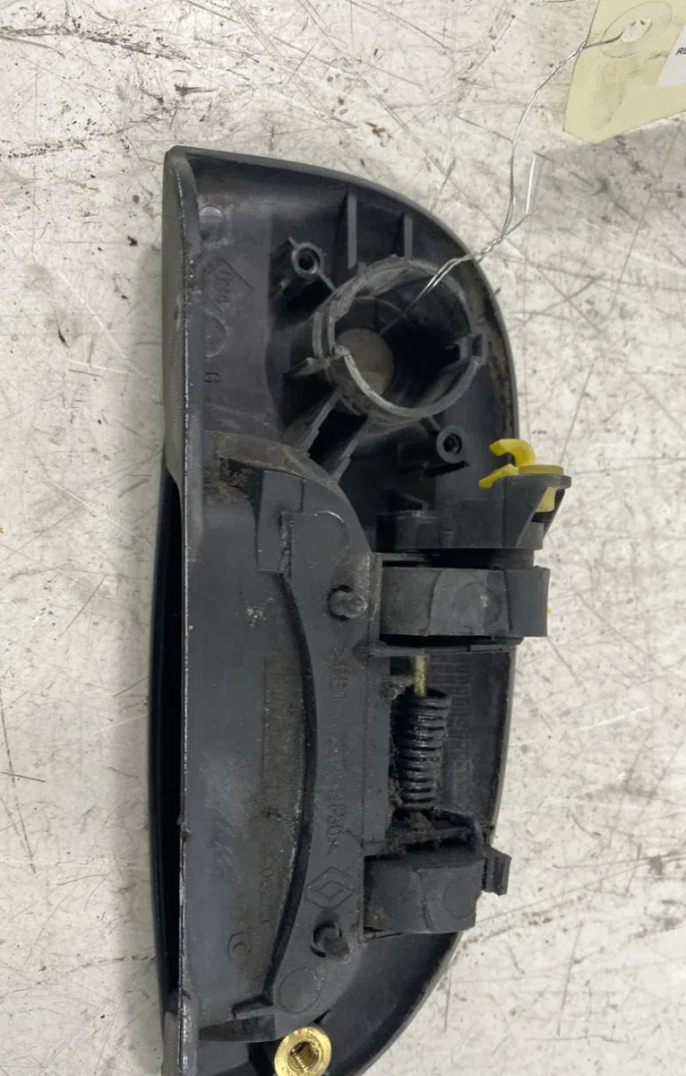 Poignee ext porte avg Renault KANGOO Express (FC0-1_) 1.2 16v (fc05, fc0w, fc1d, fc1p, fc1k, fc0t) (2001) occasion