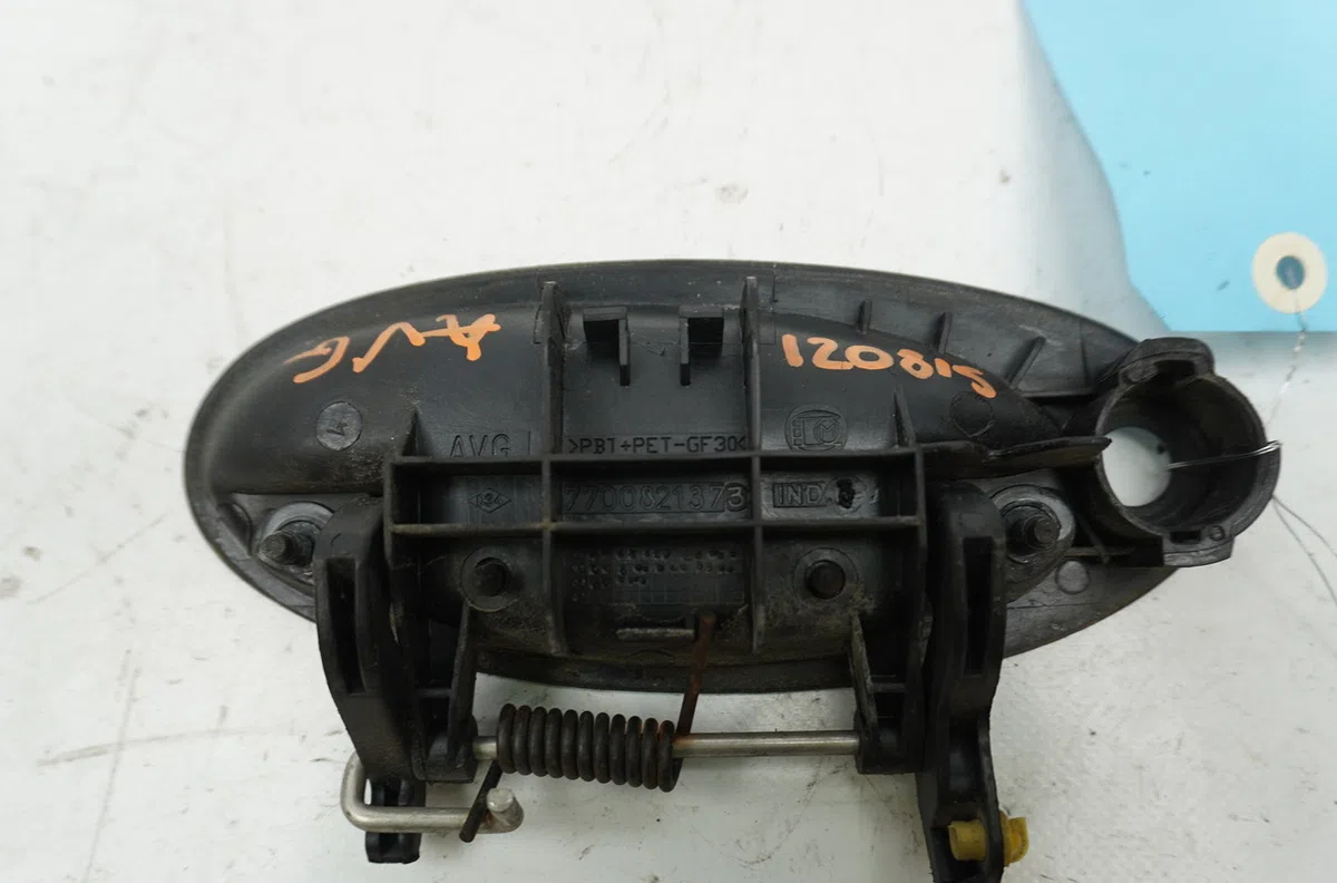 Poignee ext porte avg Renault LAGUNA I (B56_, 556_) 1.6 16v (b568, b561) (1997-2001) occasion