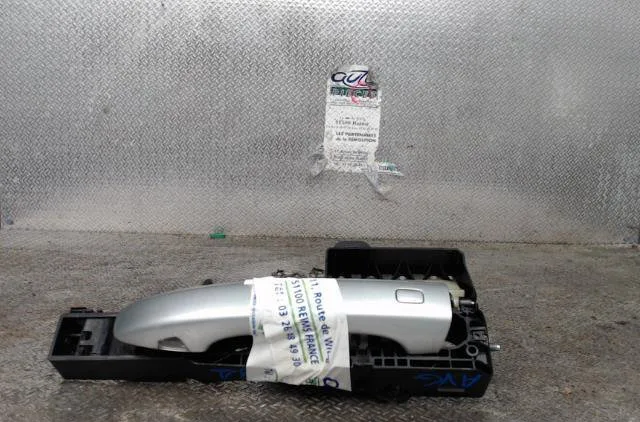 Poignee ext porte avg RENAULT MEGANE 4  MEGANE 4 PHASE 2 occasion