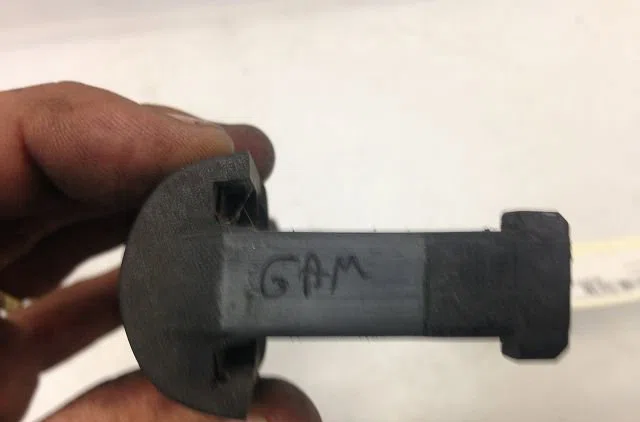 Poignee ext porte avg Renault MEGANE II (BM0-1_, CM0-1_) 1.5 dci (bm0f, bm0t, bm2b, cm0f, cm0t) (2002-2008) 5 portes occ