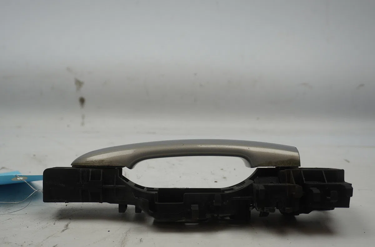 Poignee ext porte avg Renault SCÉNIC II (JM0-1_) 1.6 (jm0c, jm0j, jm1b) (2003-2006) 5 portes occasion