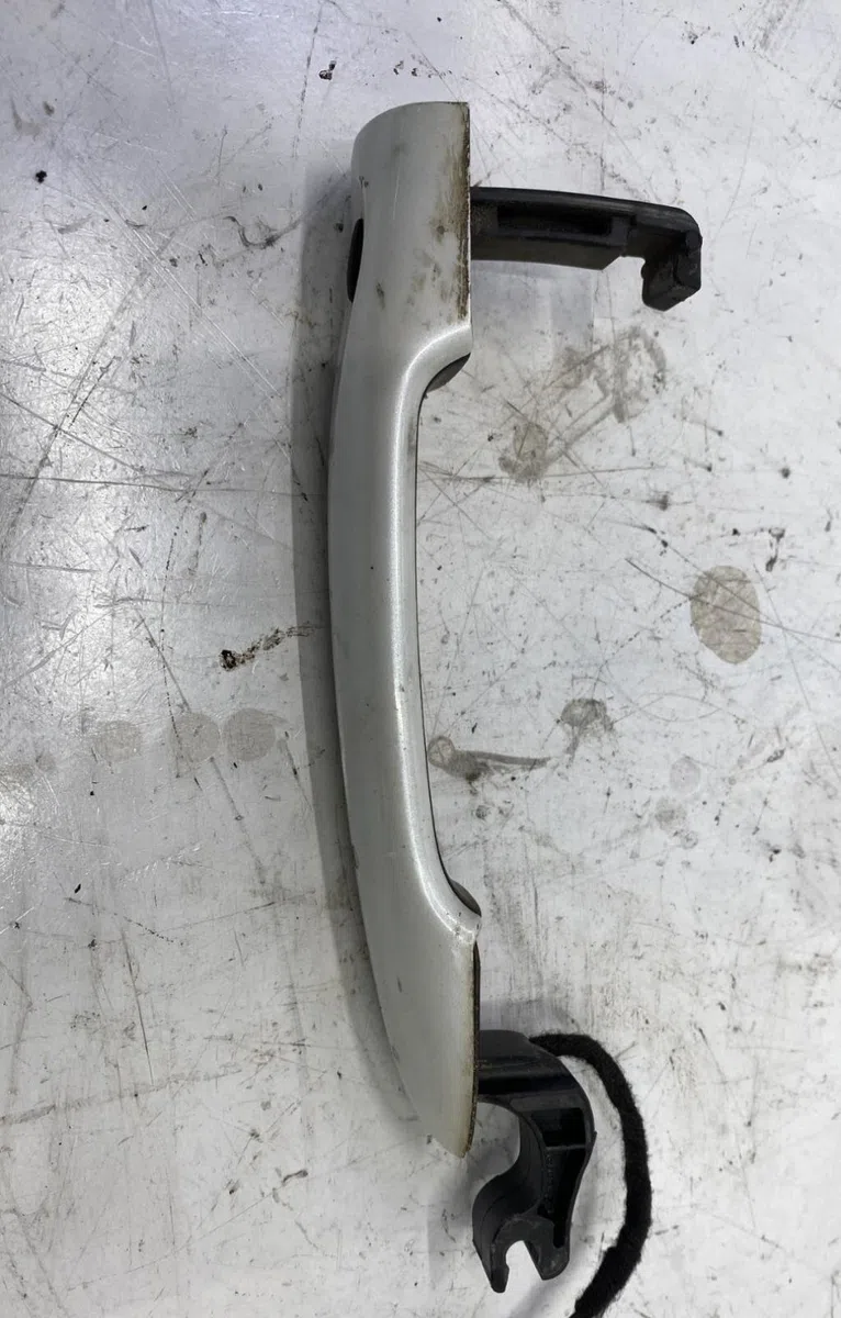 Poignee ext porte avg Renault SCÉNIC III (JZ0-1_) 1.5 dci (2009) 5 portes occasion