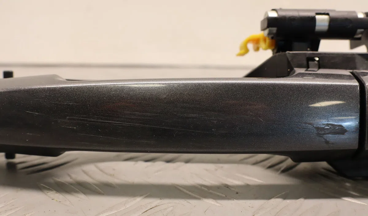 Poignee ext porte avg Toyota AURIS (_E15_) 2.0 d-4d (ade150_) (2006-2012) occasion