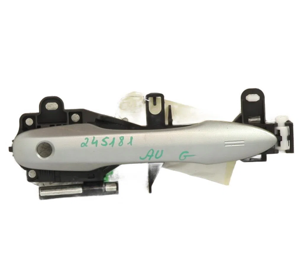 Poignee ext porte avg Toyota YARIS CROSS (MXP_) 1.5 hybrid (mxpj10) (2020) occasion