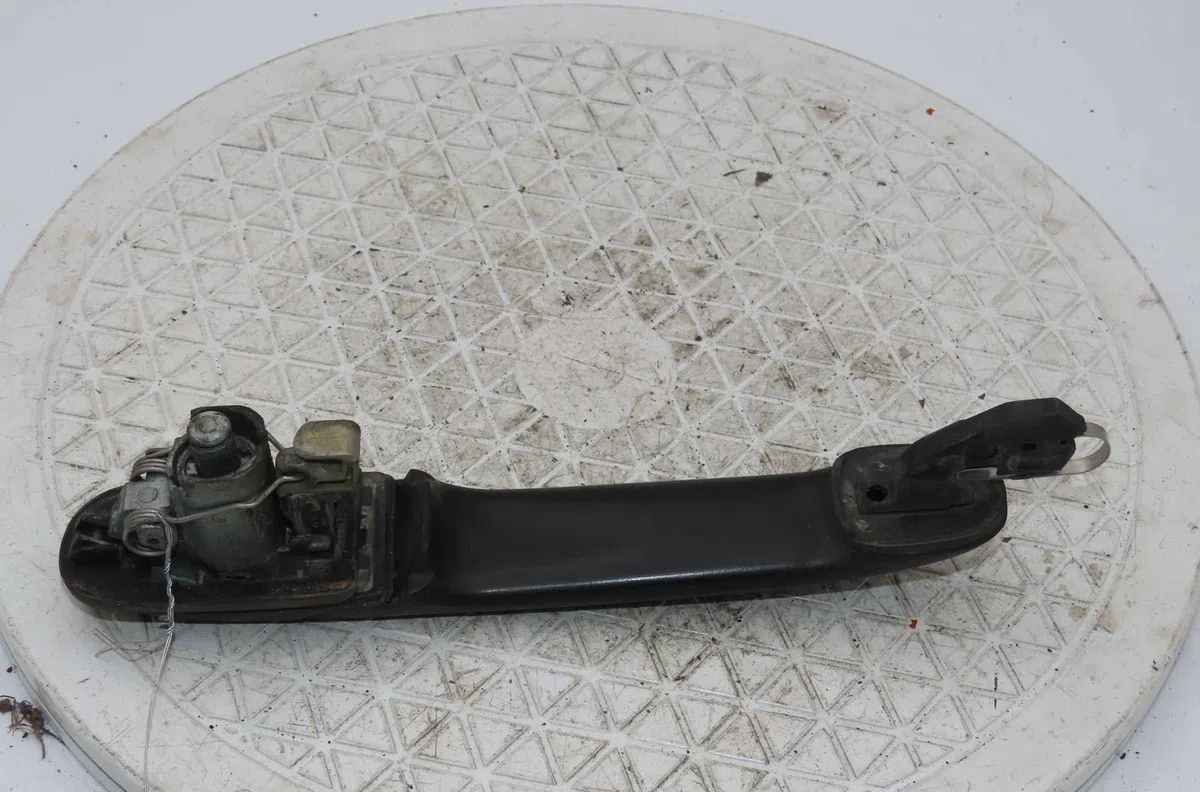 Poignee ext porte avg VOLKSWAGEN POLO III occasion