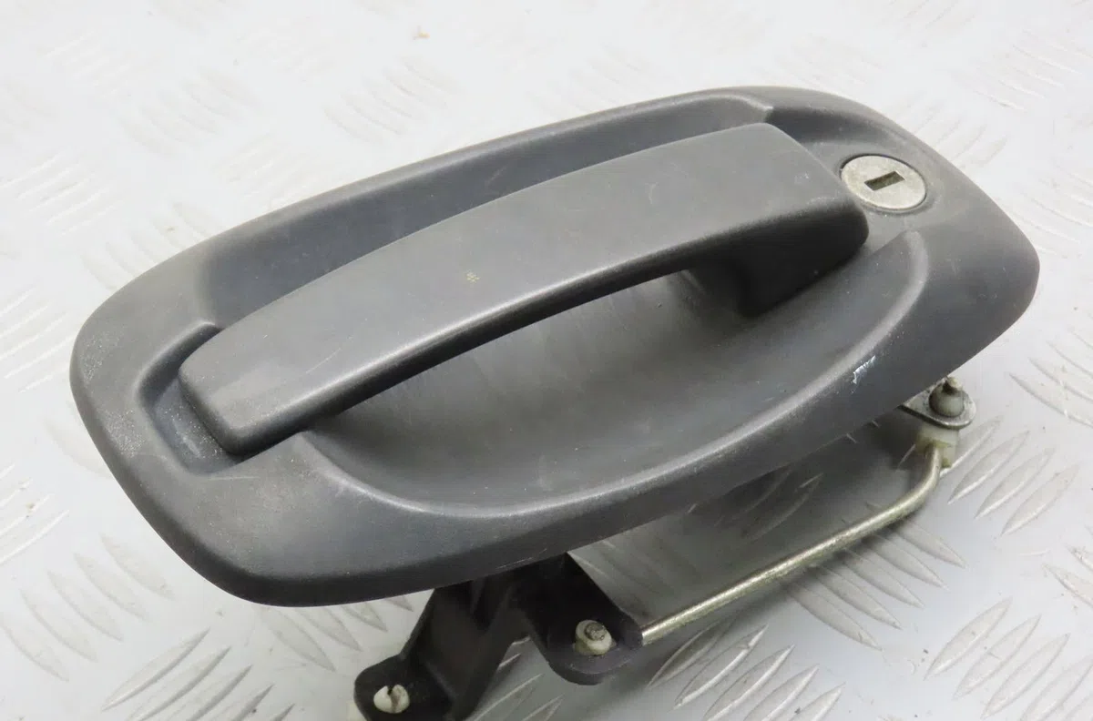 Poignee ext porte battante g Citroen NEMO Camionnette-Monospace (AA_) 1.4 (2008) occasion