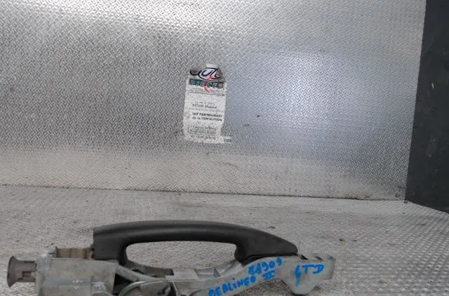 Poignee ext porte coulissante d CITROEN BERLINGO 2  BERLINGO 2 PHASE 1 occasion