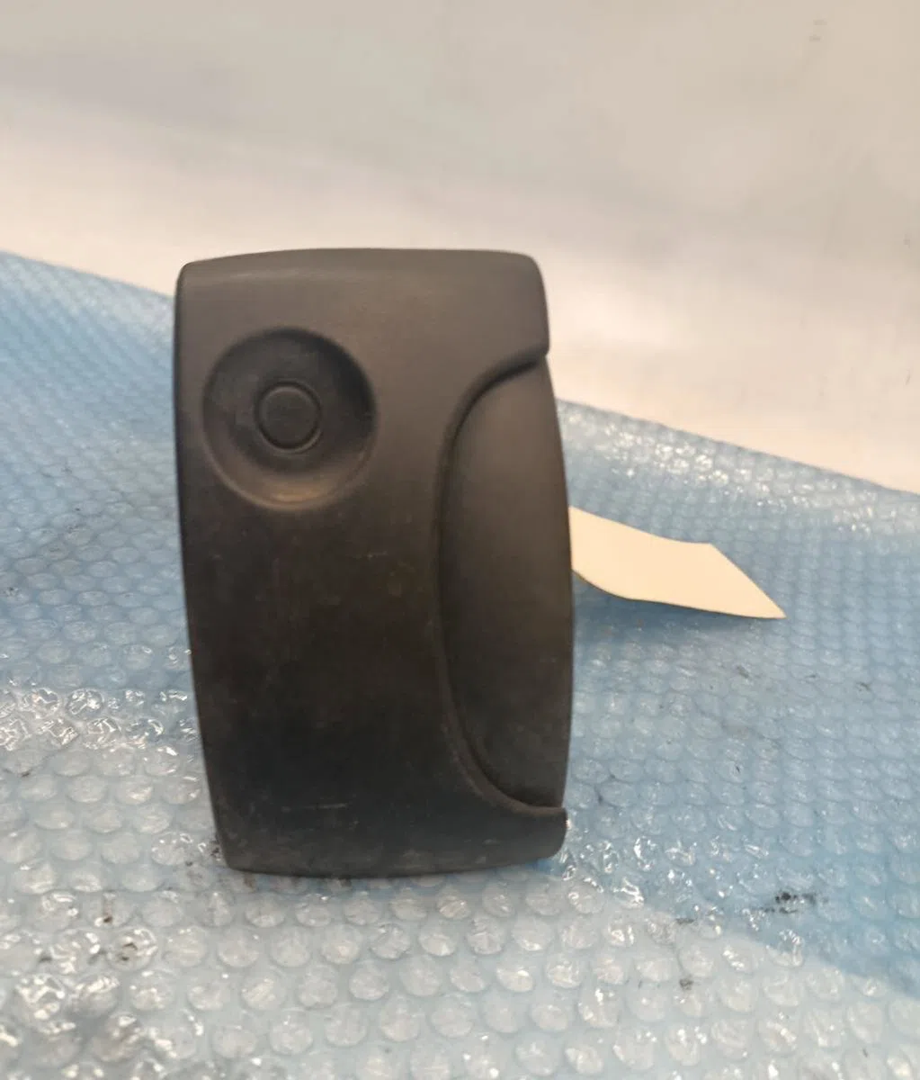 Poignee ext porte coulissante d Renault KANGOO (KC0-1_) 1.5 dci (2003) 4 portes occasion