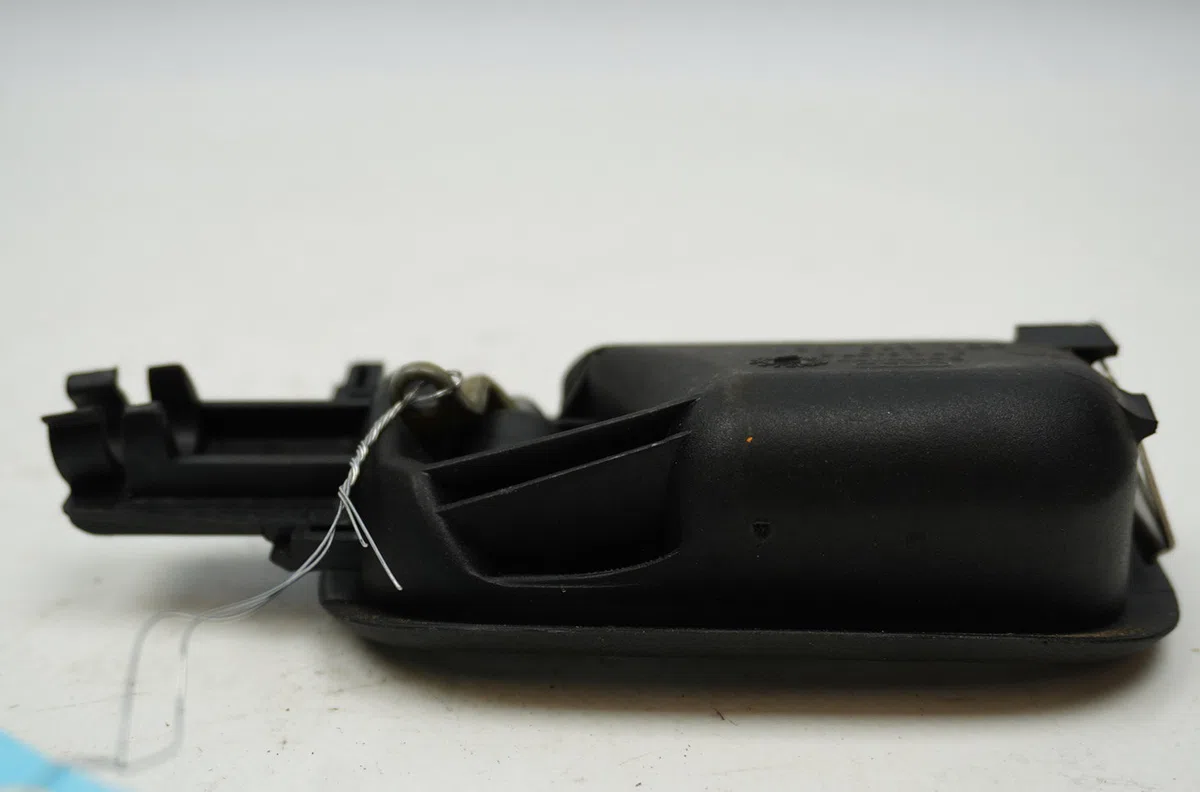 Poignee int porte ard Audi A4 B5 (8D2) 1.9 tdi (1995-2000) occasion