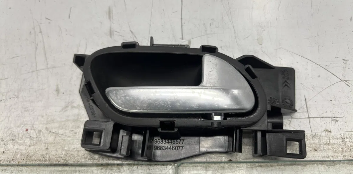 Poignee int porte ard CITROEN C3 2 PHASE 2 occasion
