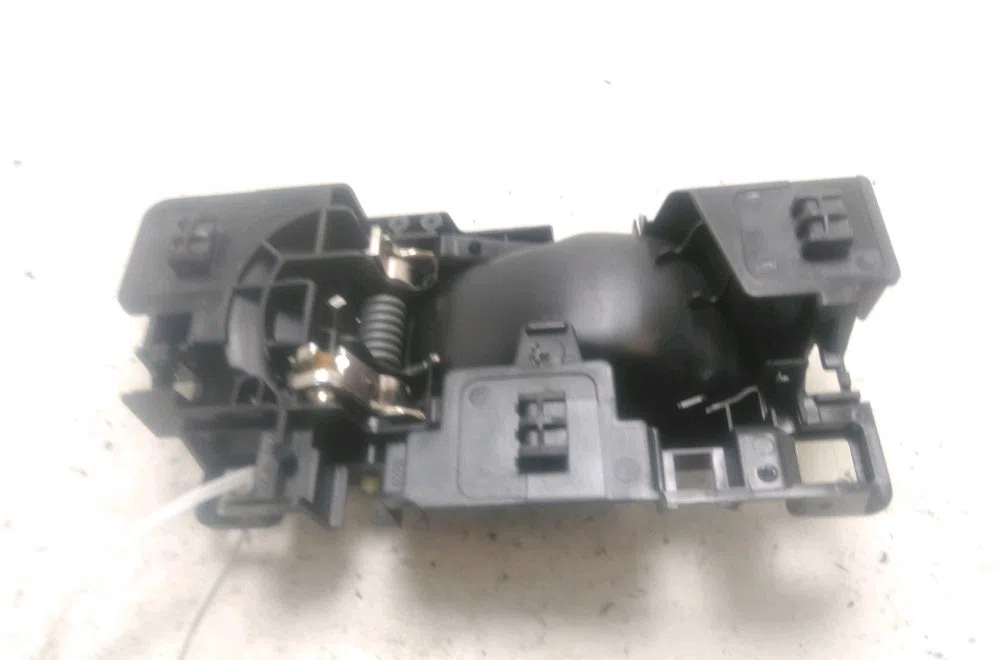 Poignee int porte ard Citroen C3 III Van (SX_, SY_) Bluehdi 100 (2019) occasion