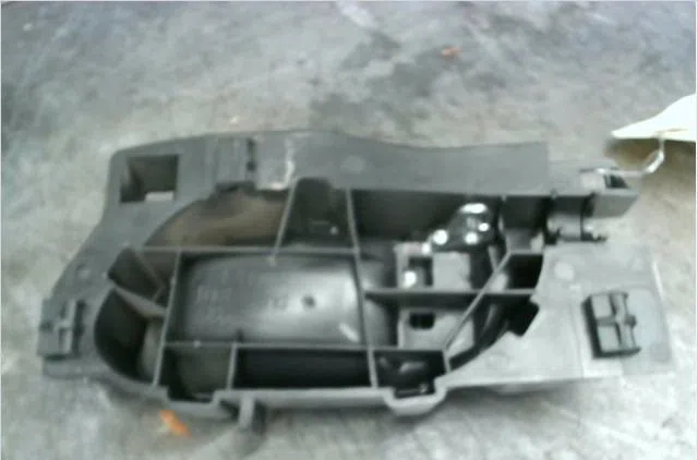 Poignee int porte ard Citroën C4 I (LC_) 1.6 hdi (2004-2011) 5 portes occasion