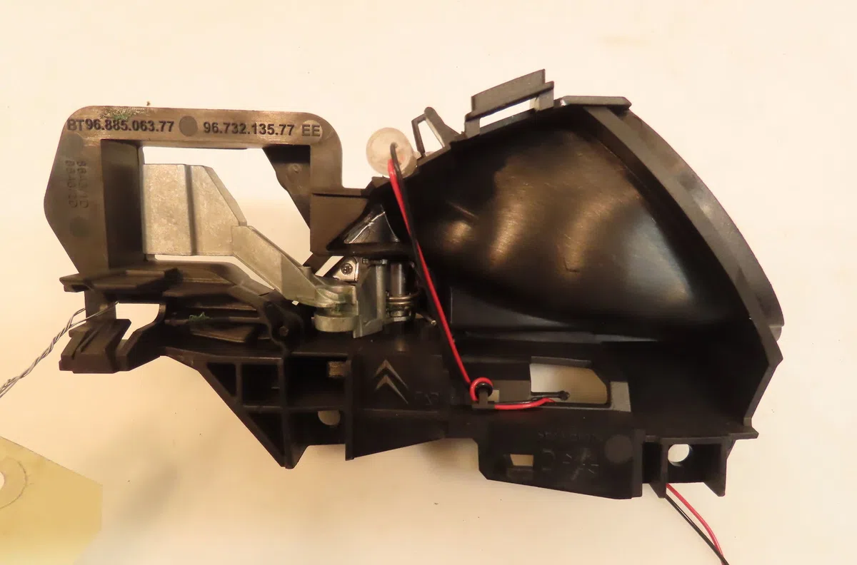 Poignee int porte ard Citroen DS5 2.0 hdi 200 hybrid4 traction intégrale (2011-2015) occasion