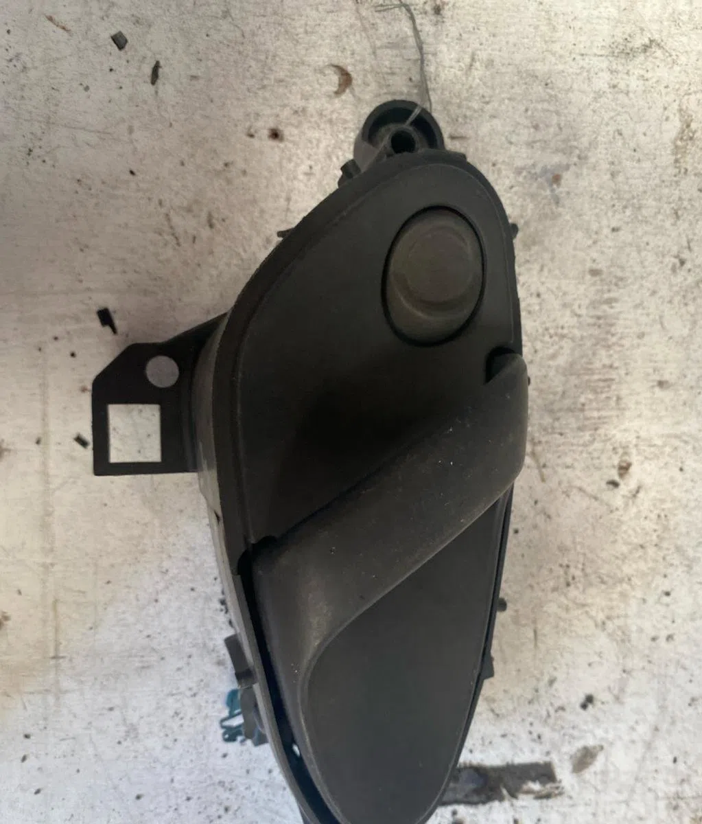 Poignee int porte ard Citroen XSARA (N1) 2.0 hdi 90 (1999-2005) occasion