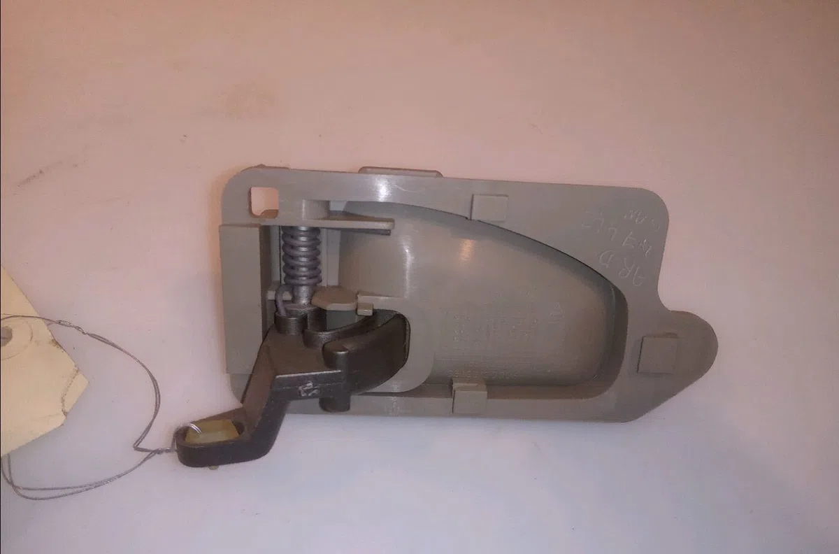 Poignee int porte ard Citroen XSARA PICASSO (N68) 2.0 hdi (1999-2011) 5 portes occasion