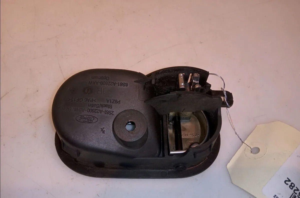 Poignee int porte ard Ford FIESTA V (JH_, JD_) 1.4 tdci (2001-2008) 5 portes occasion