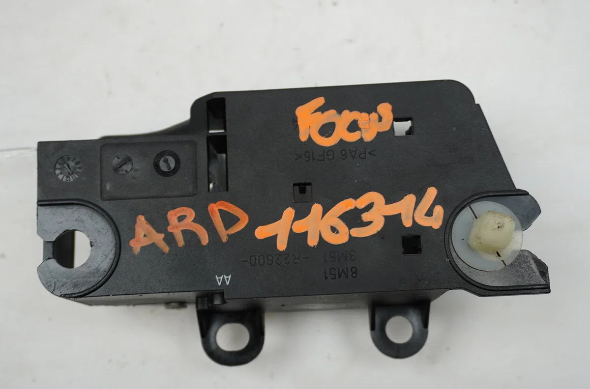 Poignee int porte ard Ford FOCUS II (DA_, HCP, DP) 1.6 tdci (2004-2012) occasion