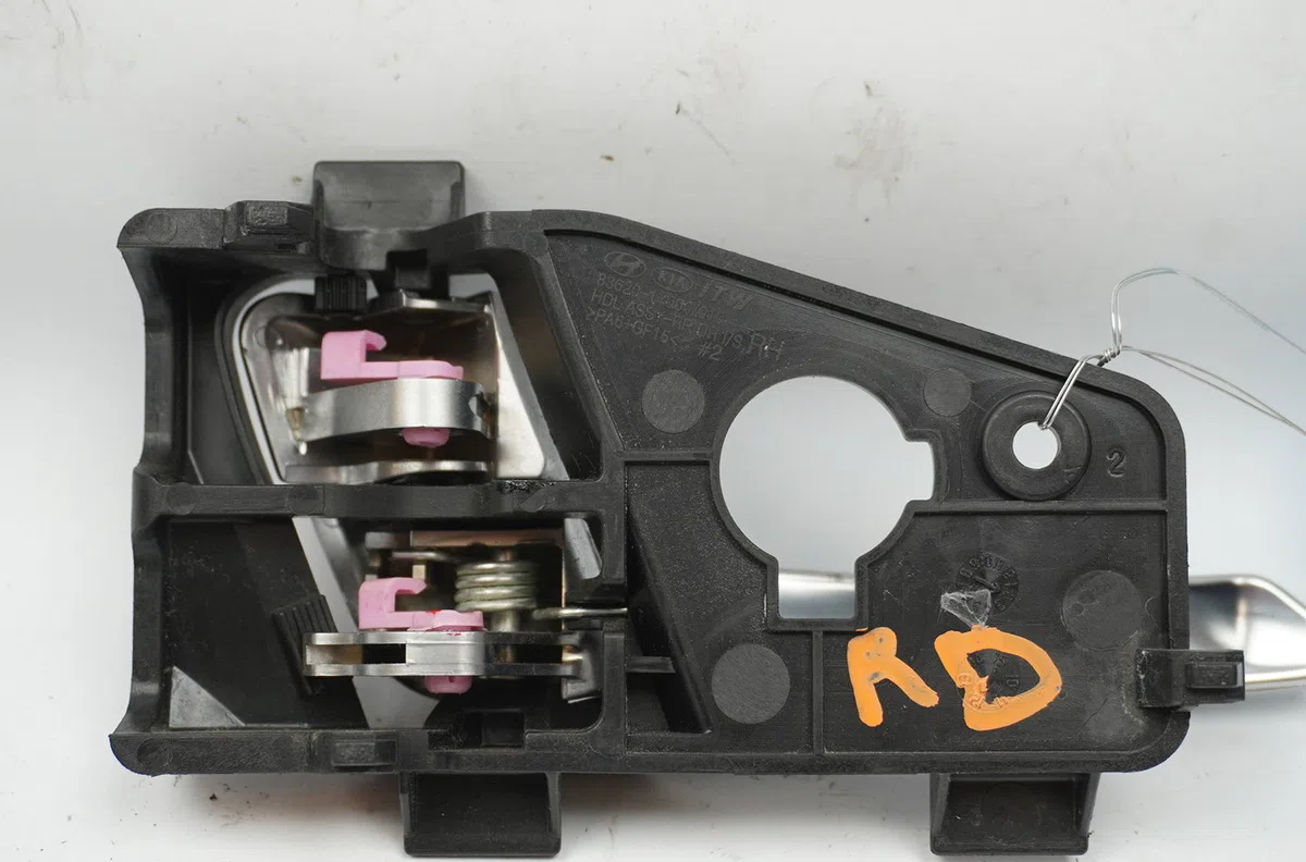Poignee int porte ard Kia PICANTO II (TA) 1.0 (2011-2017) occasion