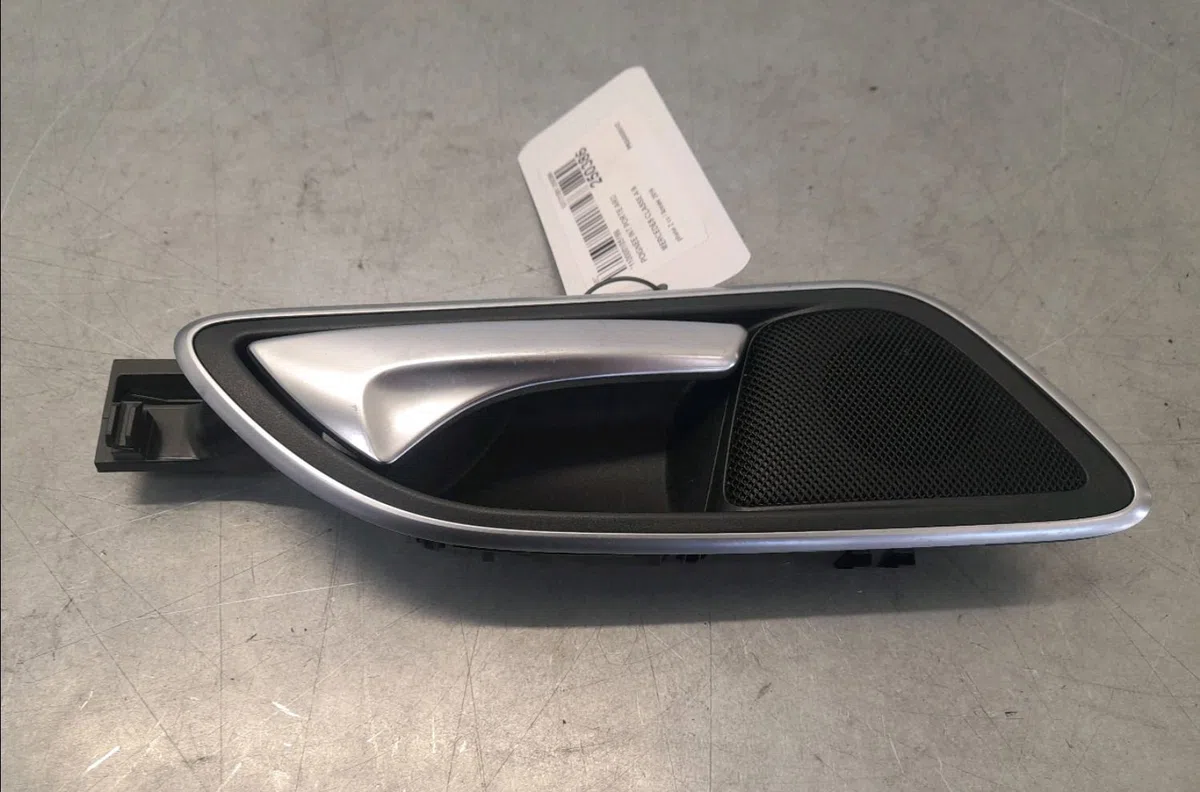 Poignee int porte ard Mercedes-benz CLASSE A (W176) A 160 (176.041) (2015-2018) occasion