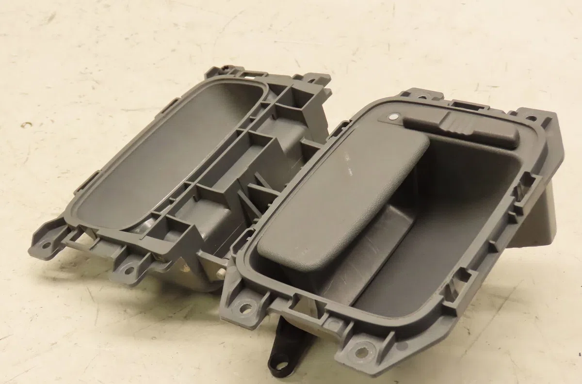 Poignee int porte ard Mercedes-benz VITO - MIXTO Camionnette (W639) 109 cdi (639.601, 639.603, 639.605) (2003) occasion