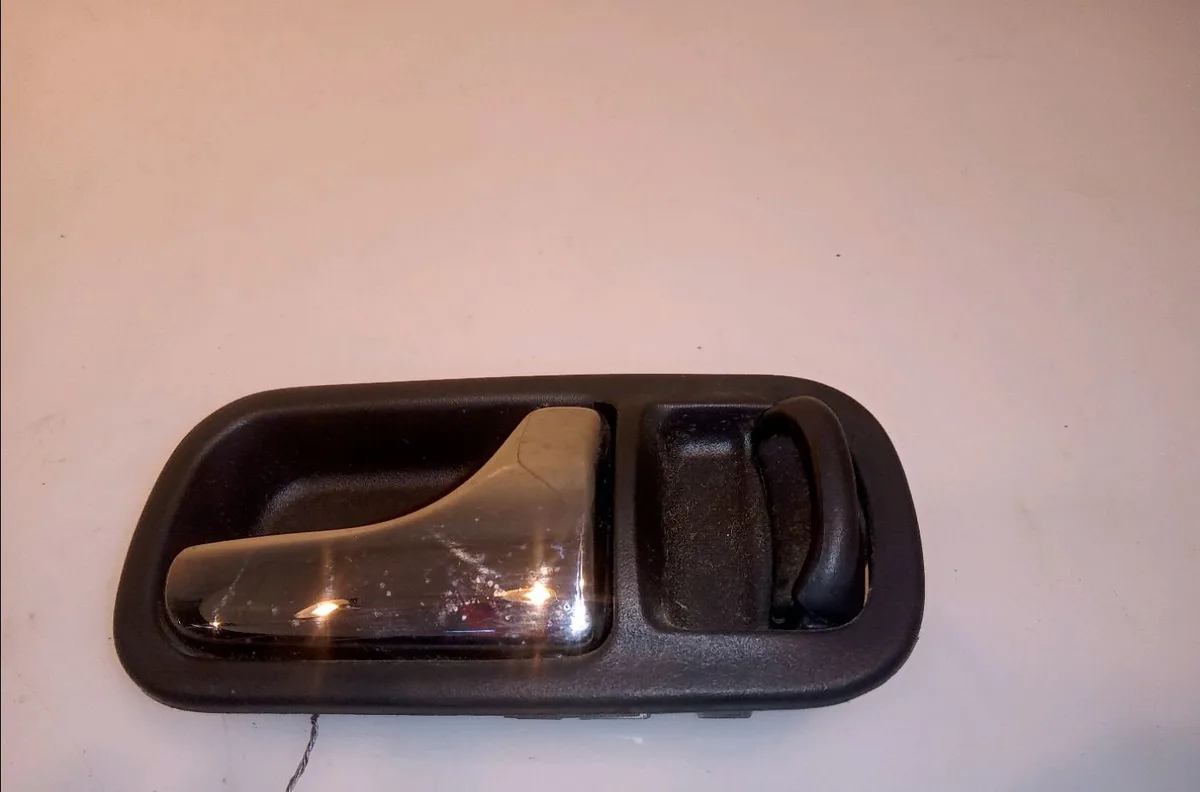 Poignee int porte ard Nissan TERRANO II (R20) 3.0 di 4wd (2002-2007) occasion