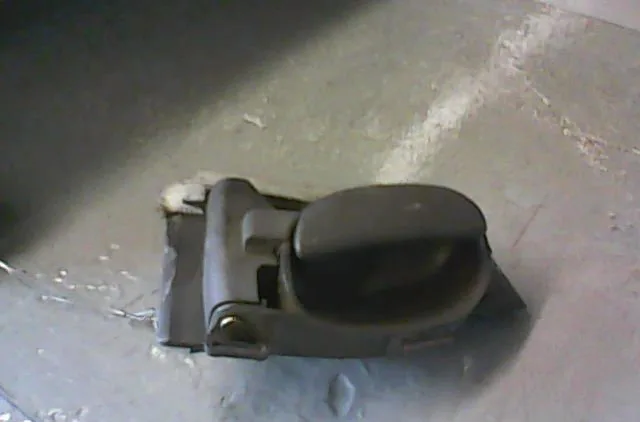 Poignee int porte ard PEUGEOT 206 1.4 HDI 70ch occasion