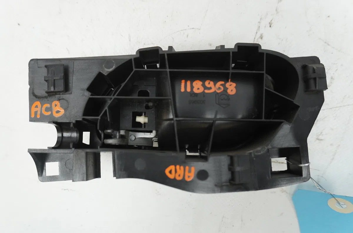 Poignee int porte ard Peugeot 207-207 (WA_, WC_) 1.4 hdi (2006-2015) 5 portes occasion