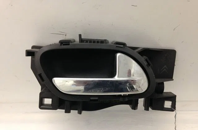 Poignee int porte ard Peugeot 207-207 (WA_, WC_) 1.6 hdi (2006-2013) 5 portes occasion