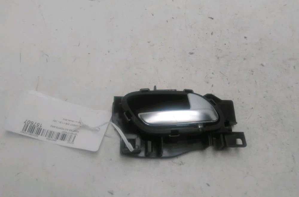 Poignee int porte ard Peugeot 208 I (CA_, CC_) 1.6 (2012) occasion