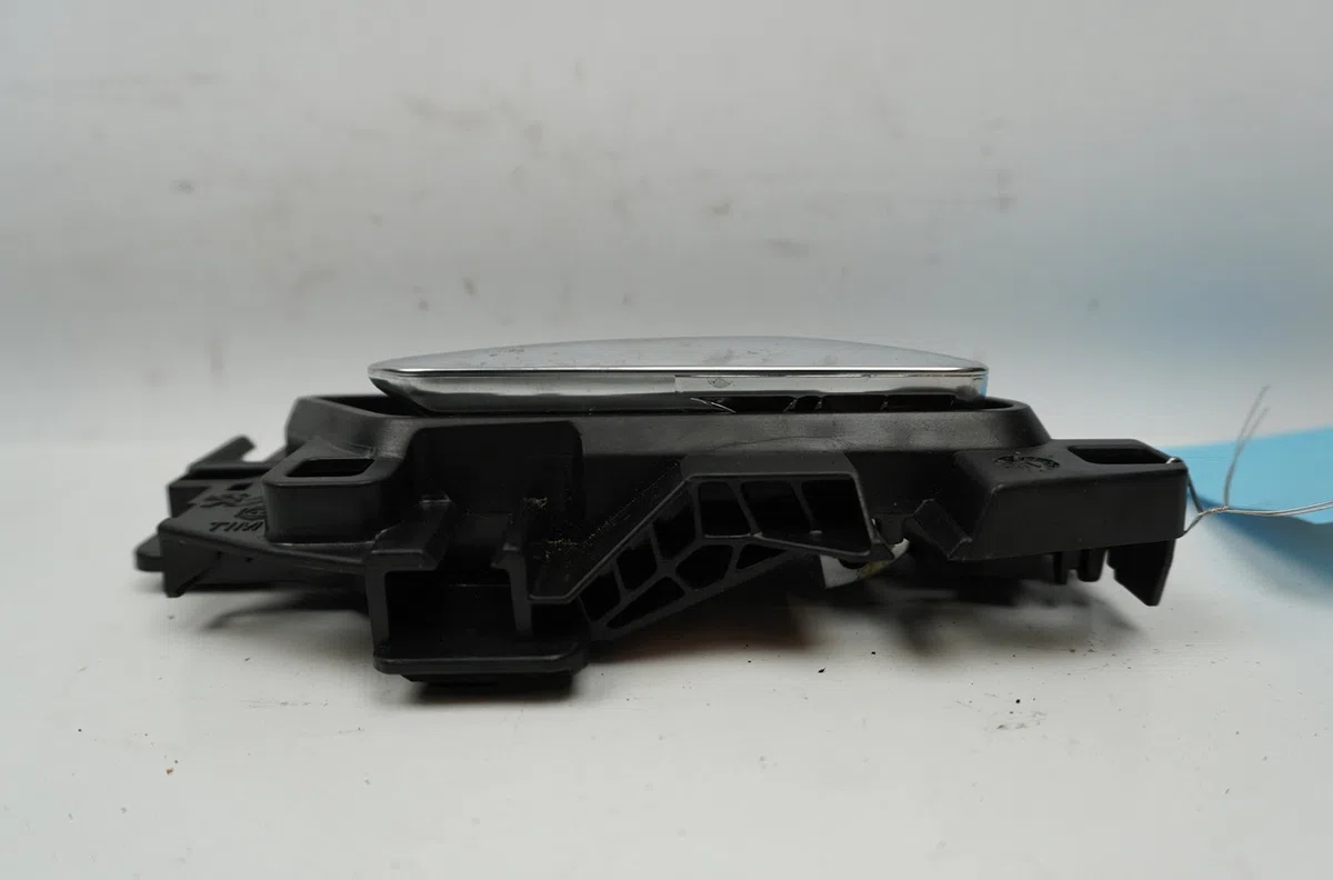 Poignee int porte ard Peugeot 3008 SUV (MC_, MR_, MJ_, M4_) 1.2 thp- puretech 130 (mrhnsm, mrhnsu, mrhnsj, mrhnyw,... (2