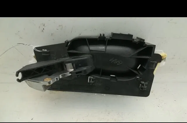 Poignee int porte ard Peugeot 307 (3A-C) 2.0 hdi 90 (2000-2007) 5 portes occasion