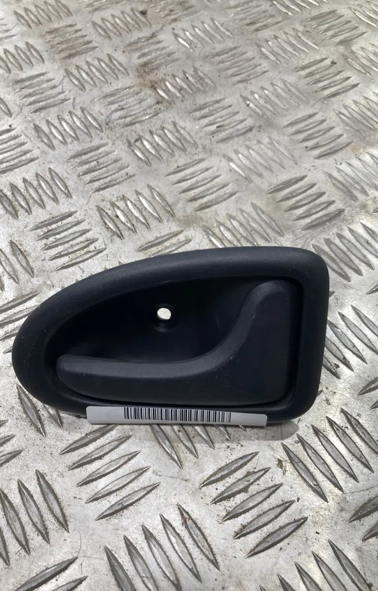 Poignee int porte ard RENAULT CLIO 2 PHASE 2 occasion