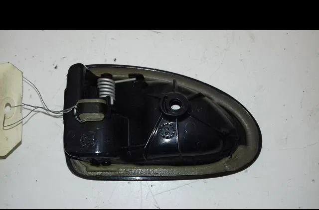 Poignee int porte ard Renault CLIO II (BB_, CB_) 1.2 lpg (1998-2009) occasion