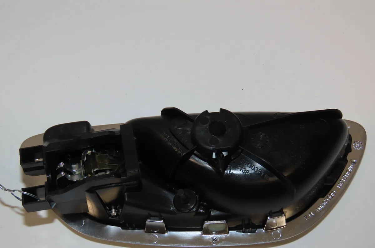 Poignee int porte ard Renault ESPACE V (JR_) 1.6 dci 160 (2015) occasion
