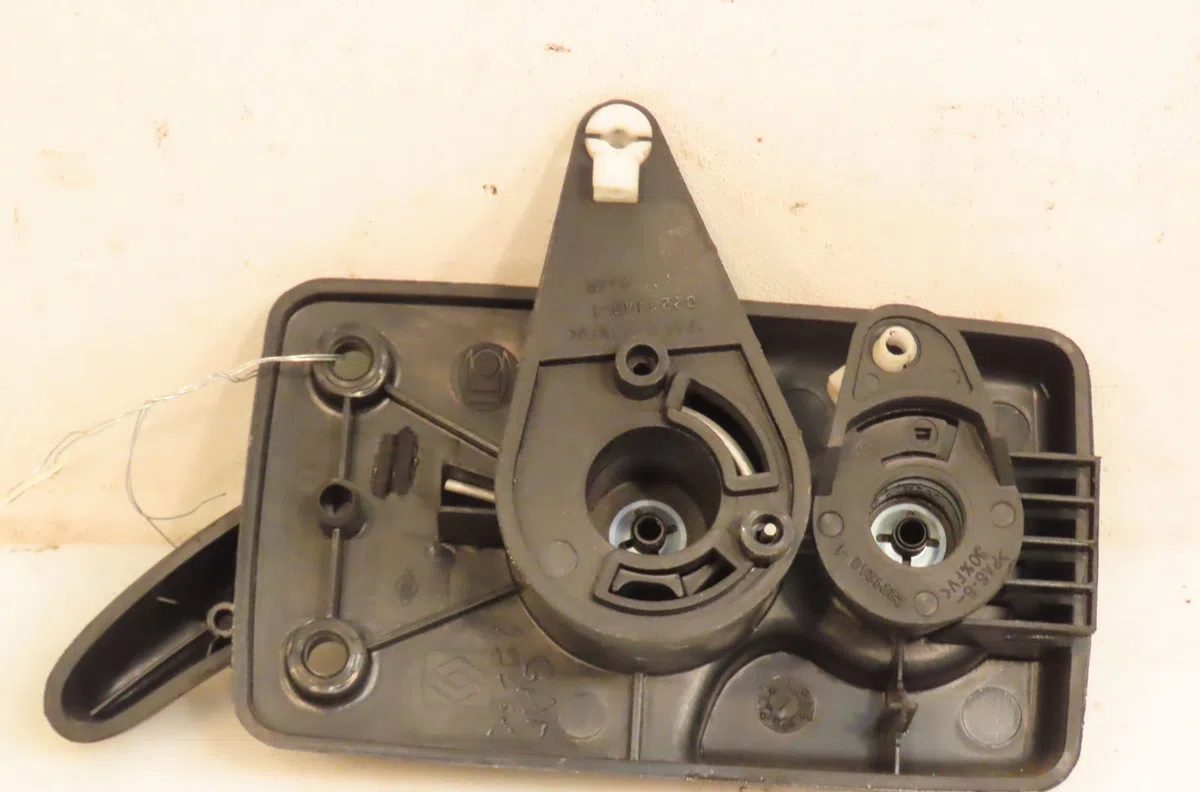 Poignee int porte ard Renault MASTER II Camionnette (FD) 2.5 dci (2006-2010) occasion