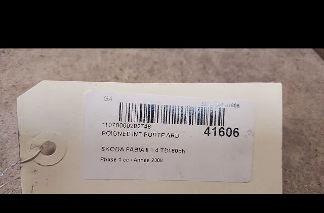 Poignee int porte ard Skoda FABIA II (542) 1.4 tdi (2007-2010) occasion