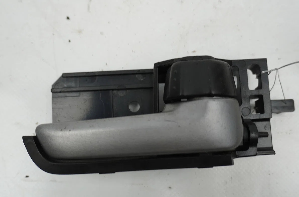Poignee int porte ard Suzuki SX4 (EY, GY) 1.6 vvt 4x4 (rw 416) (2009) occasion
