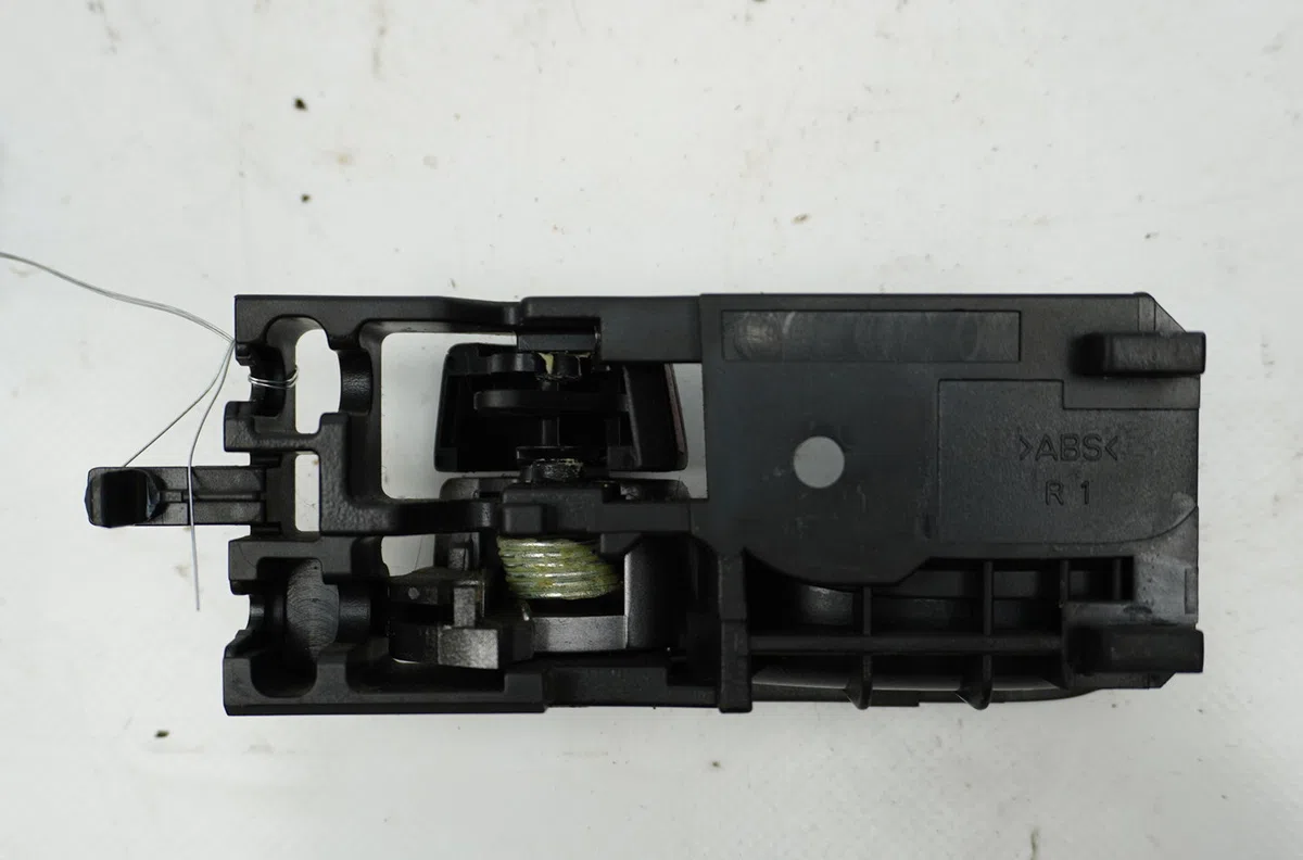 Poignee int porte ard Suzuki SX4 (EY, GY) 1.6 vvt 4x4 (rw 416) (2009) occasion